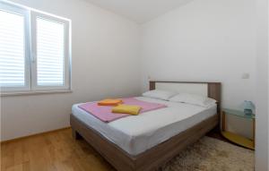 2 Bedroom Awesome Apartment In Klek