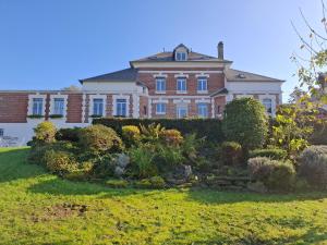 Maisons de vacances GITE LA NOTARIALE : Maison 2 Chambres