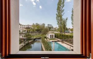 Stunning Home In Solin With Wifi