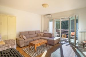 Whispering pines apartment