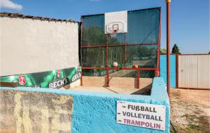 Amazing Home In Pavicini With Wifi