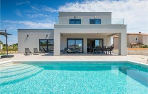 Villa Esire 