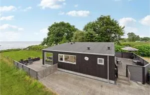 Amazing Home In Sjølund With Wifi - Binderup Strand