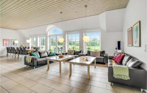 Gorgeous Home In Ulfborg With Sauna