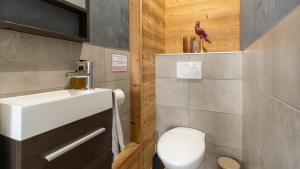 Flat with free Parking - 3 private shower rooms - Proche du Lac dAnnecy by ImmoConciergerie