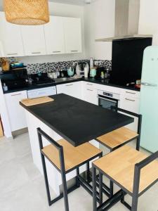 Appartements La contemporaine 2 chambres a Ste Marie : photos des chambres