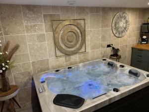 Appartements Love Room Thenalia : photos des chambres