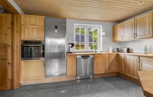 Pet Friendly Home In Ebeltoft With Wifi