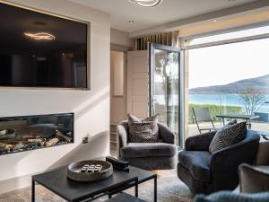 Arran Shores Luxury Shorefront Suite 1