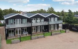 2 Bedroom Lovely Apartment In Slagelse - Rude