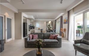 Beautiful Home In Vabriga 