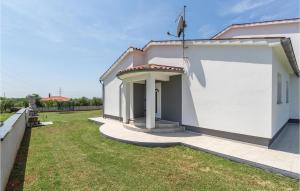 3 Bedroom Gorgeous Home In Galizana