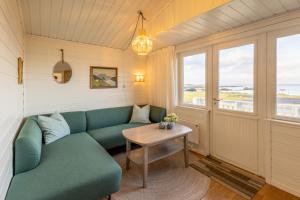 Two-Bedroom Cabin room in Ramberg Gjestegård