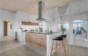 7 Bedroom Gorgeous Home In Ulfborg