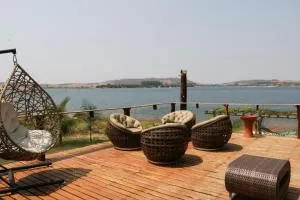 Chale com vista e acesso ao Rio Grande - MG - Cássia