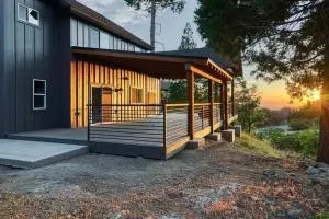 Sunset Retreat - Ac The View! - Dora Belle