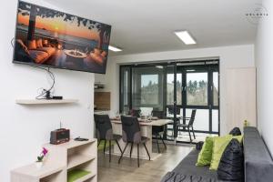Meloria Apartments 