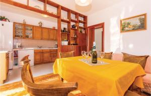 Beautiful Apartment In Bribir With Wifi