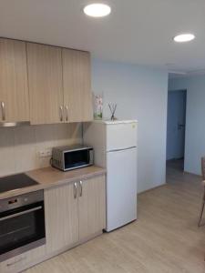 Apartment with private entrance