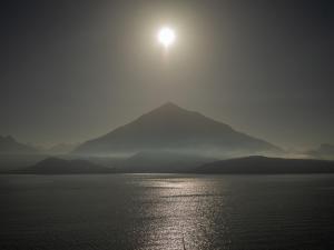 Lakeside Chalet with Panorama View