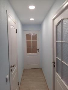 Apartment with private entrance