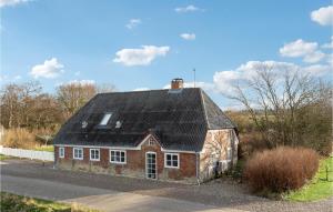 Awesome Home In Bredebro With Wifi