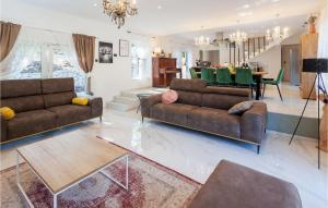 Stunning Home In Zagvozd With Kitchen