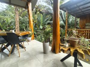 El Gecko Hotel & Tours