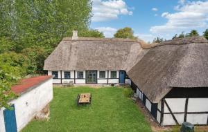 Awesome Home In Humble With Wifi