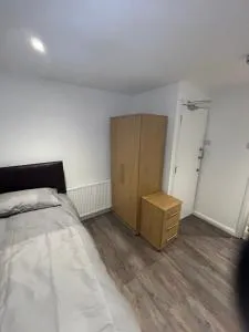 Cosy room with en-suite - 查尔伍德