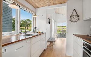 2 Bedroom Nice Home In Gudhjem