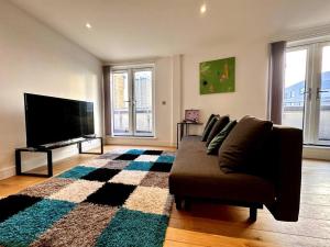 Royal London Gateway