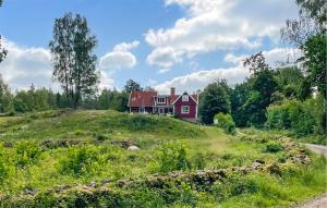 3 Bedroom Nice Home In Tving