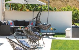 Stunning Apartment In Mokosica With Wifi 