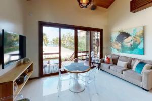 Breathtaking Private Oceanfront Estate By Alom