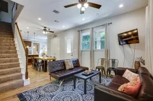Pet-Friendly Tomball Home Walk to Main Street! - Magnolia