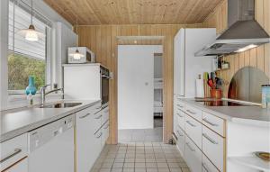 Beautiful Home In Aabenraa With Wifi