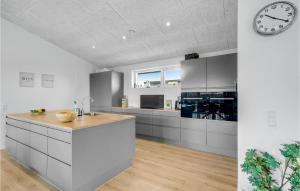 Lovely Home In Thisted With Sauna
