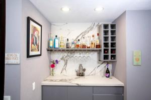 Spectacular Beach Condo In Grand Venetian