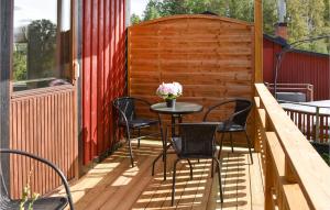 Beautiful Home In Finspång With Wifi