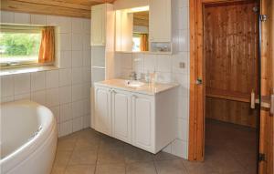 Holiday Home Hindbærvangen Oksbøl V