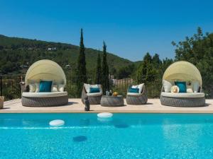 Holiday home with children play area