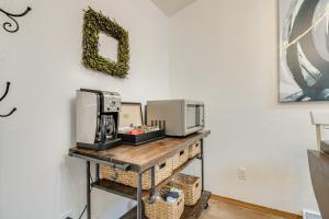 Near Medical Corridor Whimsy Wisconsin Duplex