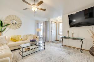 Near Medical Corridor Whimsy Wisconsin Duplex