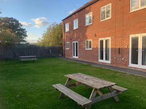 Campion Contractor Stays With Parking