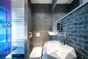 Diamond Capsule Hotel Amsterdam South