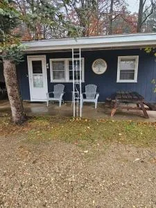 Castaways Cottage on Croton Pond 1 - Newaygo