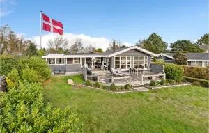 Three-Bedroom Holiday Home In Sydals - Østerby