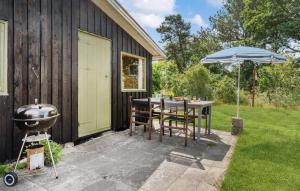 Nice Home In Hadsund With Kitchen