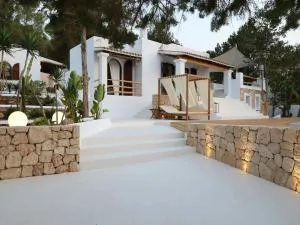 Holiday villa with pool - Cala Comte